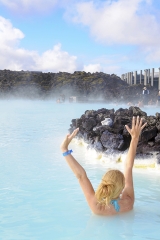 Бальнеотерапия или бальнеологическое лечение – это способ лечения заболеваний минеральными водами, которые применяются внутрь или наружно.